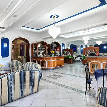 Il Tricolore Caivano Εξωτερικό φωτογραφία