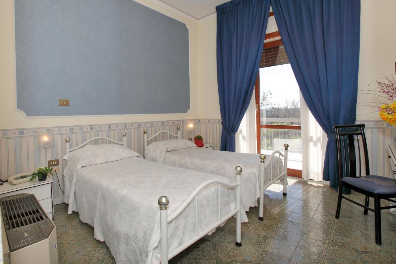 Il Tricolore Caivano Εξωτερικό φωτογραφία